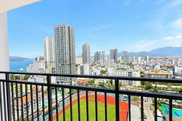 Квартира, 2 спальни · 70 м² 4