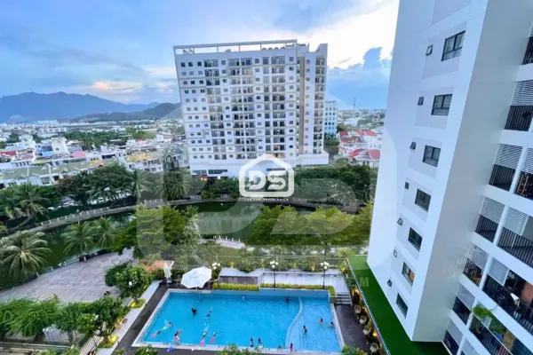 Квартира, 2 спальни · 75 м² 5