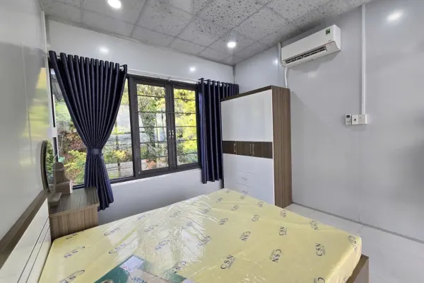 Дом, 3 спальни · 250 м²