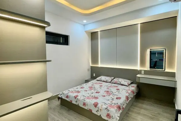 Квартира, 3 спальни · 77 м² 2