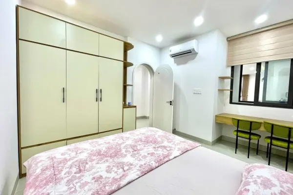 Квартира, 2 спальни · 90 м² 5