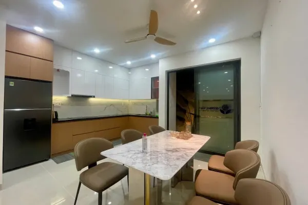Дом, 3 спальни · 270 м² 5