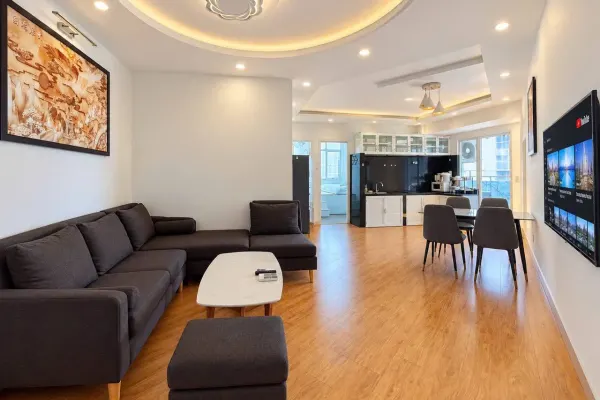 Квартира, 2 спальни · 70 м² 2