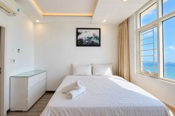 Квартира, 2 спальни · 70 м² 3