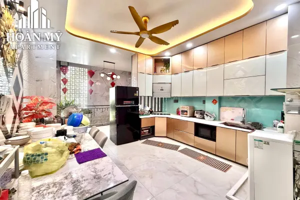 Пентхаус, 1 спальня · 120 м² 2