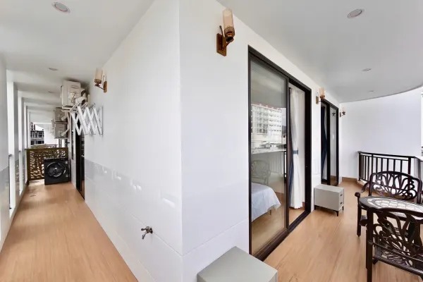 Квартира, 2 спальни · 80 м² 4