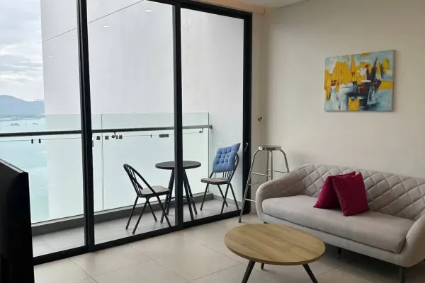 Квартира, 2 спальни · 84 м² 2
