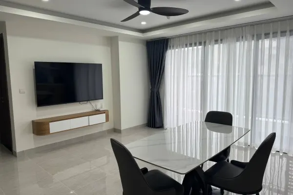 Квартира, 3 спальни · 83 м²