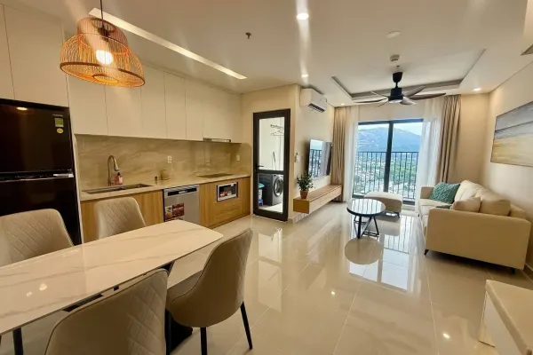 Квартира, 2 спальни · 75 м² 2