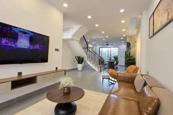 Дом, 3 спальни · 270 м² 2