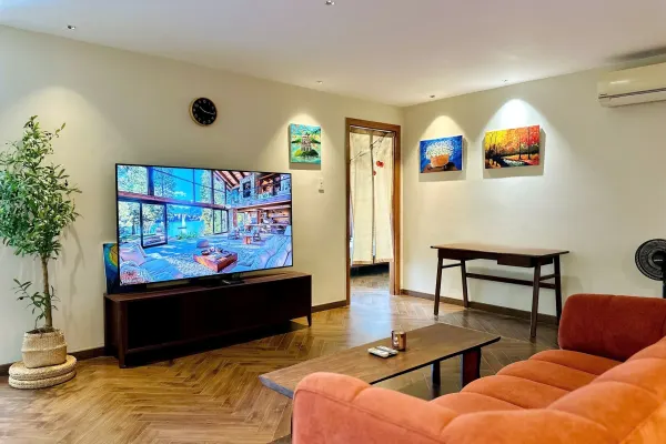 Квартира, 2 спальни · 70 м² 9