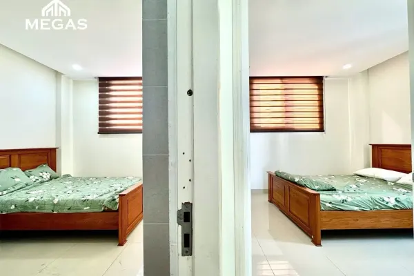 Квартира, 3 спальни · 100 м²