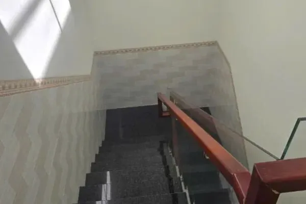 Дом, 5 спален · 240 м² 5