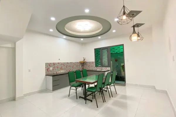 Дом, 6 спален · 90 м² 3