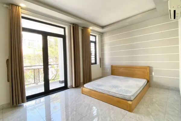 Дом, 6 спален · 90 м² 4