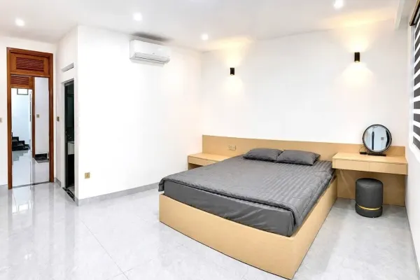 Дом, 4 спальни · 270 м² 6