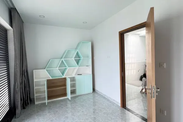 Дом, 3 спальни · 270 м² 7