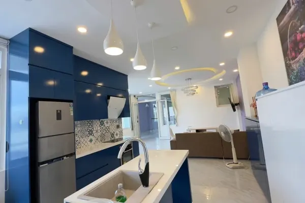 Квартира, 2 спальни · 180 м² 2