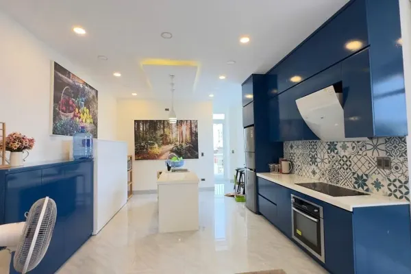 Квартира, 2 спальни · 180 м² 3