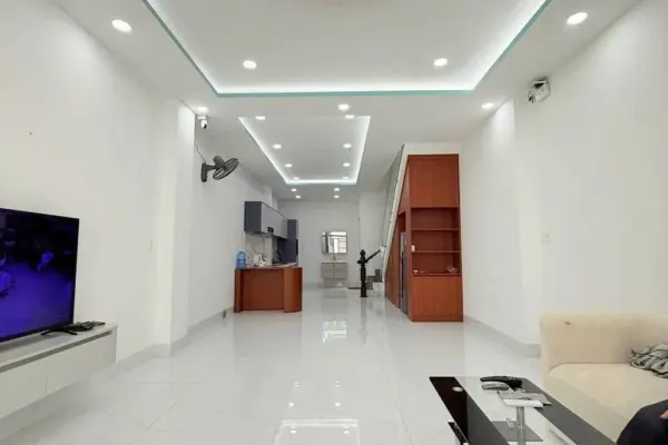 Дом, 4 спальни · 153.4 м²