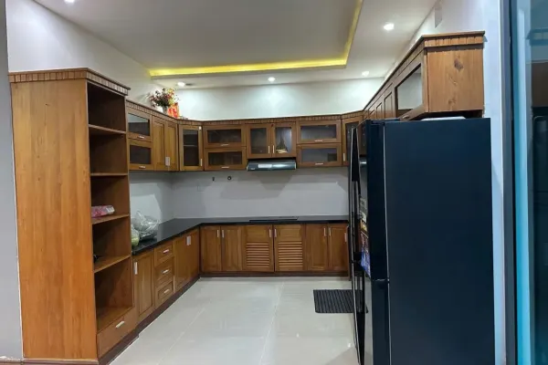 Дом, 5 спален · 165 м²