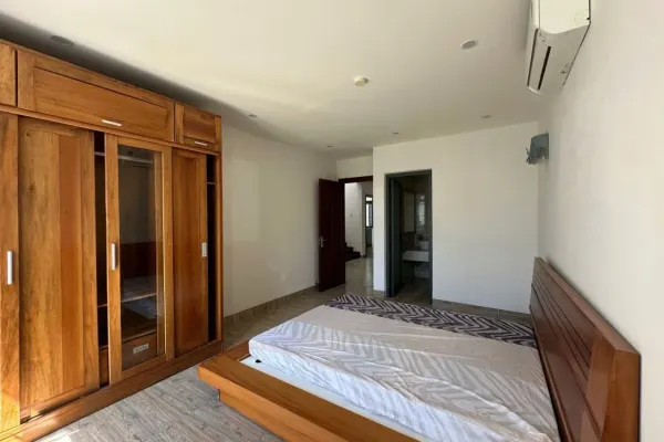 Дом, 5 спален · 165 м² 5
