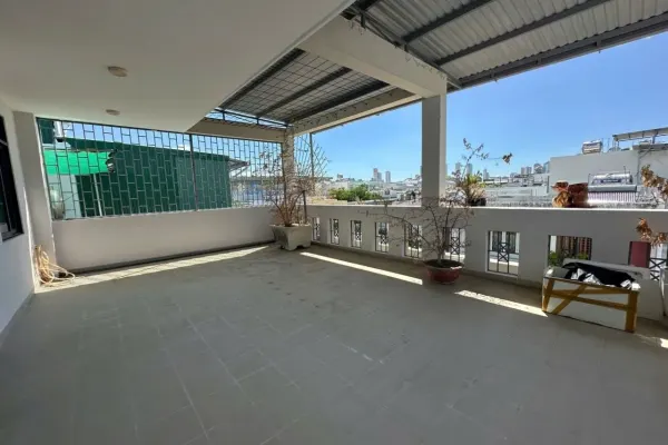 Дом, 5 спален · 165 м² 9