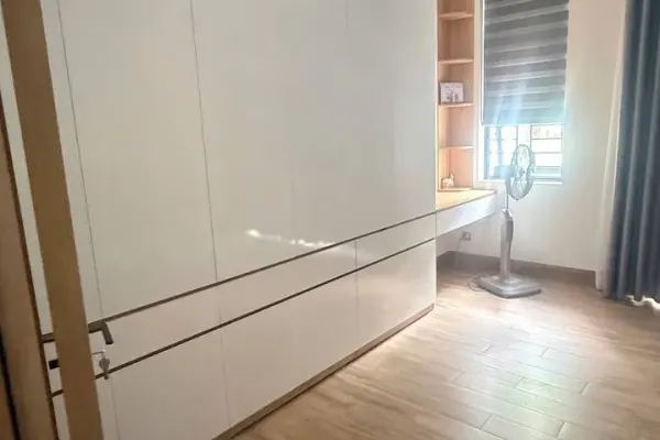 Дом, 3 спальни · 270 м² 5