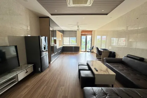 Дом, 3 спальни · 270 м² 2