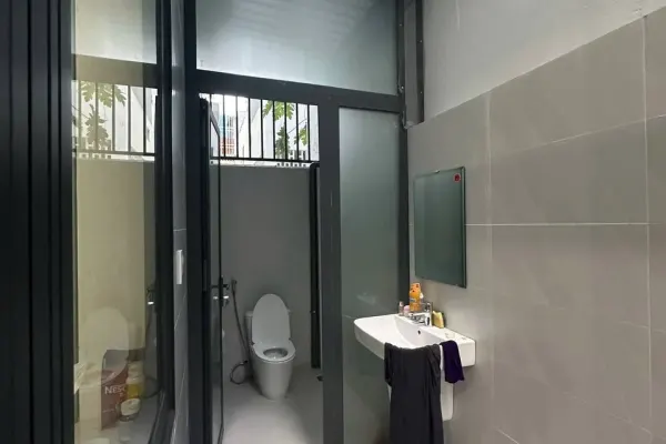 Дом, 4 спальни · 270 м² 5