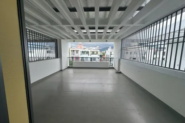 Дом, 4 спальни · 270 м² 8