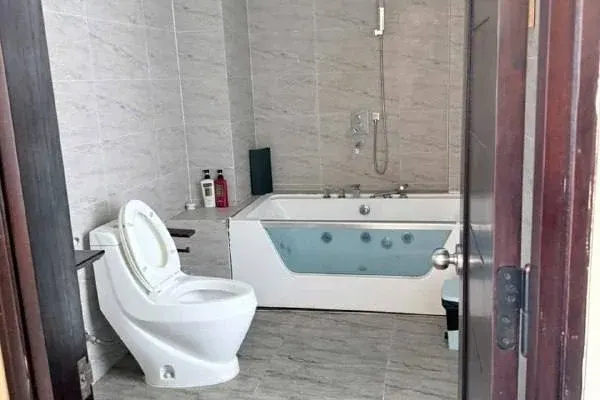 Квартира, 2 спальни 4