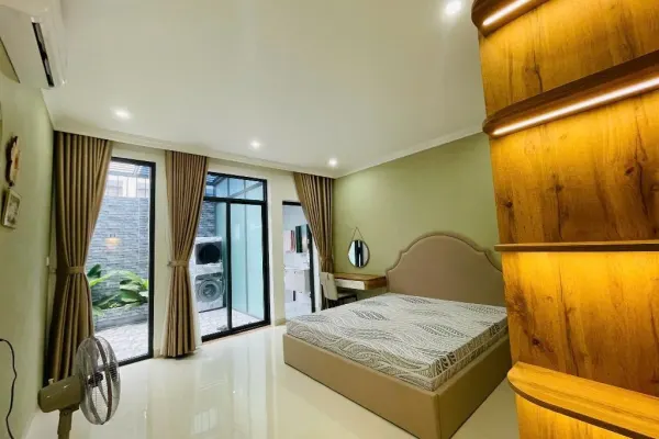 Квартира, 2 спальни · 94 м² 2