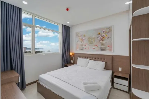 Квартира, 3 спальни · 92 м² 3