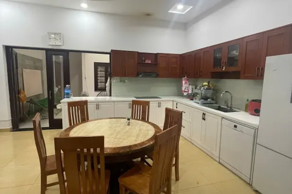 Дом, 3 спальни · 125 м² 2
