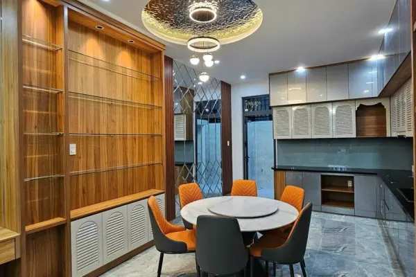 Villa, 4 спальни, 270.00 м² 2