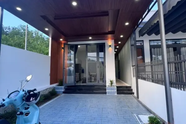 Дом, 1 спальня · 150 м²
