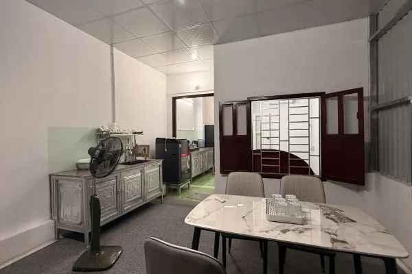 Квартира, 2 спальни · 100 м² 6