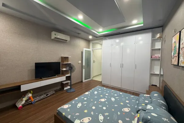 Дом, 2 спальни · 270 м² 4