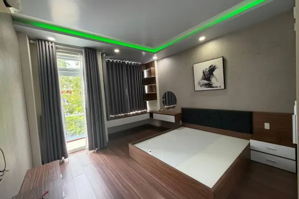 Дом, 2 спальни · 270 м² 6