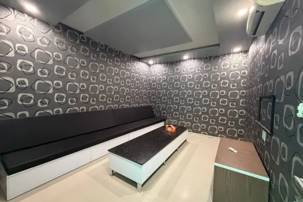 Дом, 2 спальни · 270 м² 8