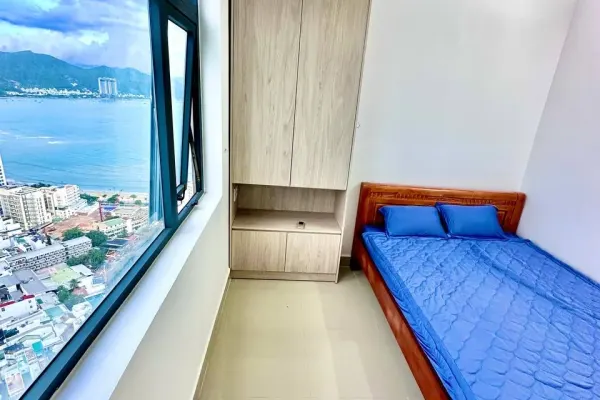 Квартира, 2 спальни · 75 м² 6