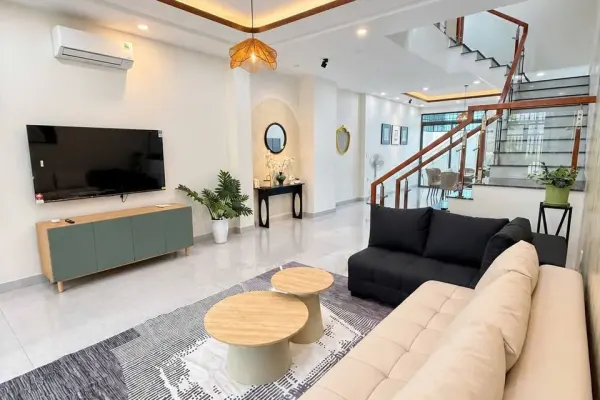 Дом, 3 спальни · 270 м² 2