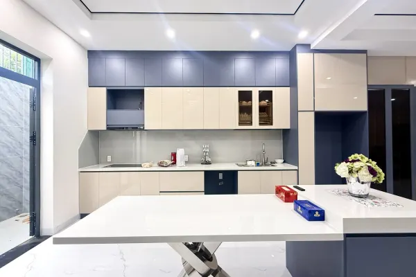 Дом, 3 спальни · 247.5 м²