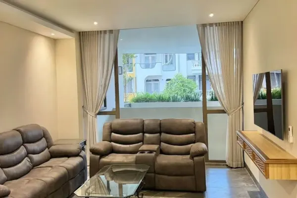 Квартира, 2 спальни · 110 м²