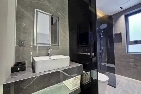 Дом, 3 спальни · 270 м² 2