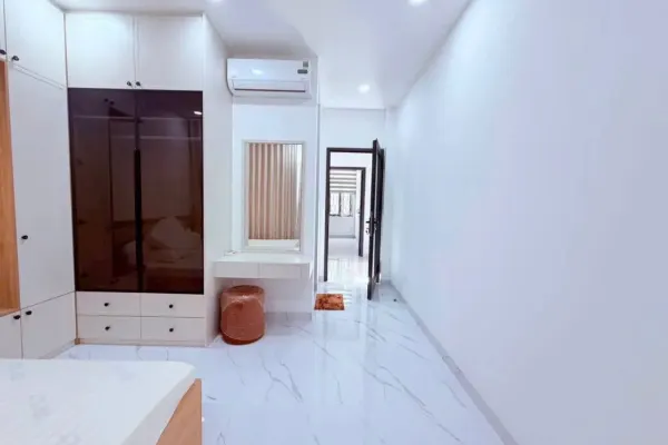 Дом, 4 спальни · 156 м² 6