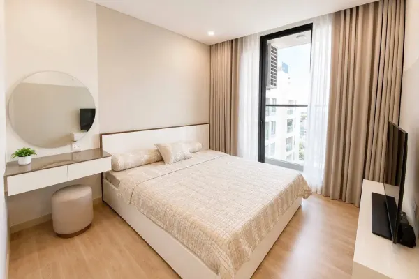 Квартира, 3 спальни · 90 м² 3