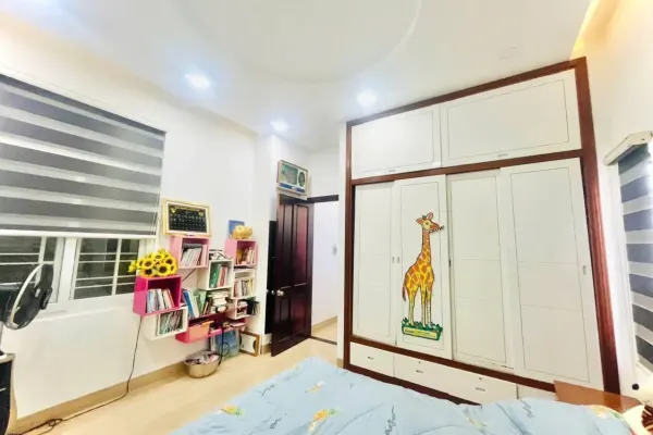 House, 5 спальни, 64.00 м² 6