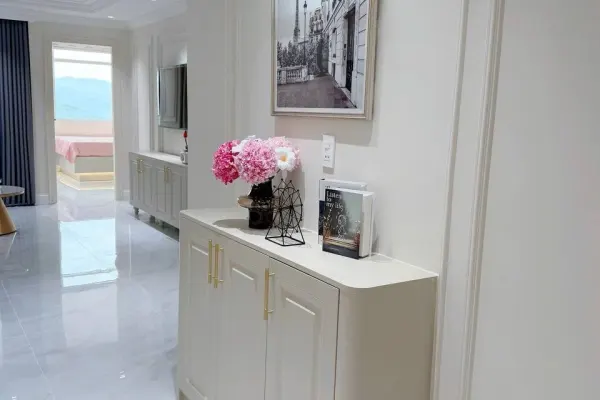 Apartment 7